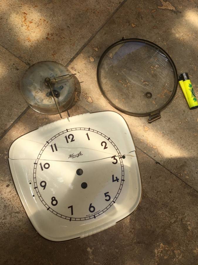 kienzle clock sold as spare , mechanizm and glass