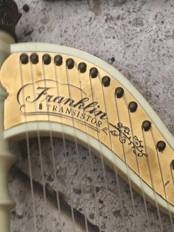Vintage Franklin 8 Transistor Harp  Radio Japan , untested