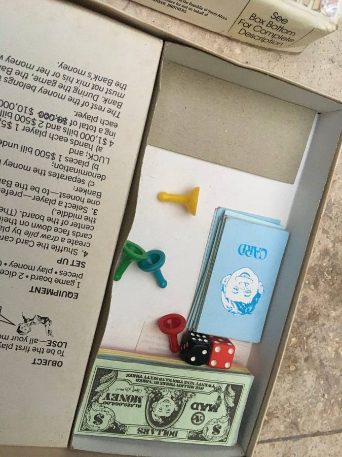 vintage Mad magazine Game , parker brothers set 1 complete