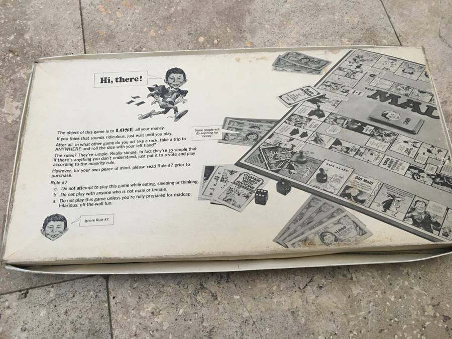vintage Mad magazine Game , parker brothers set 1 complete