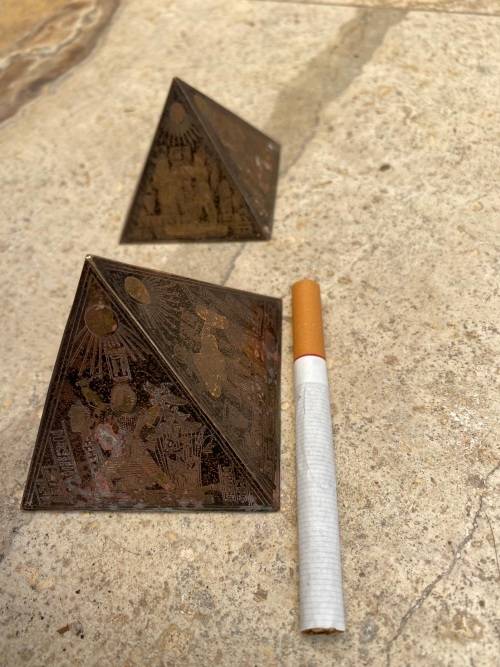 vintage brass Egypt Egyptian hieroglyphics pair of pyramid pyramids paperweight