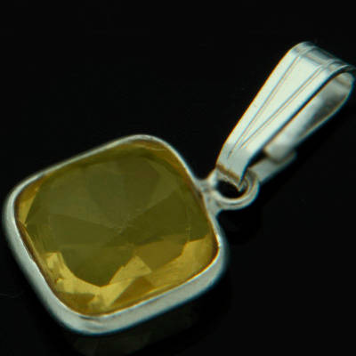Solid 925 Sterling Silver & Citrine pendant 17mm + 0.50g