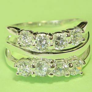925 sterling silver ring with lab diamonds: ring size 7.5