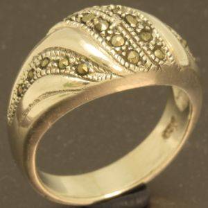 Solid 925 Sterling silver ring with natrual pyrite, size 9