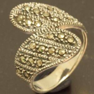 Solid 925 Sterling silver ring with natrual pyrite, size 8
