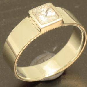 Solid 925 Sterling silver ring, size 5.5