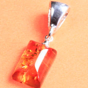 Solid 925 Sterling Silver & Amber pendant 25mm + 1.19g
