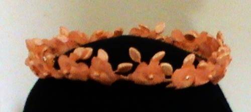 Tiara salmon pink with flowers