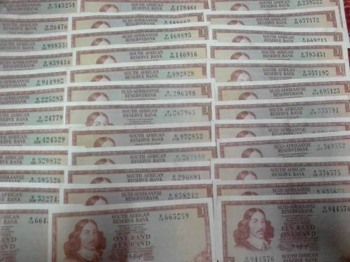 60 x SOUTH AFRICA R1 BANKNOTES - T.W DE JONGH