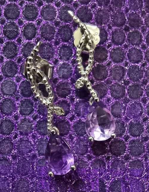 Magical 1cts Amethyst Earrings in 925 Silver with 0.01cts Diamonds