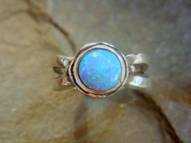 ***R900*** Handmade solid 925 Sterling Silver and Opal ring