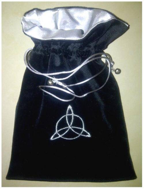 * GO GAGA ~MAGICK~ *    *TRIQUETRA SYMBOL TAROT BAG IN VELVET & SATIN*