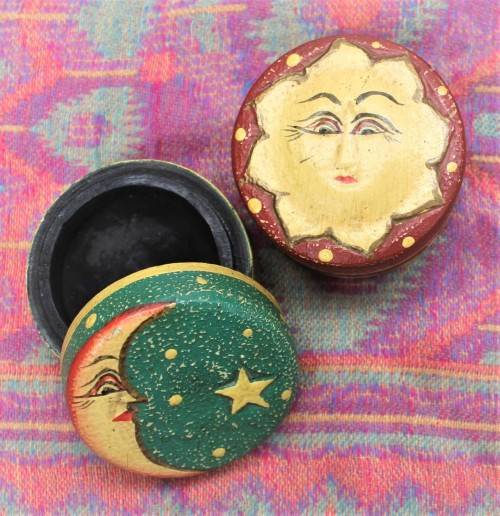 Sweet Vintage wooden sun & Moon trinket boxes