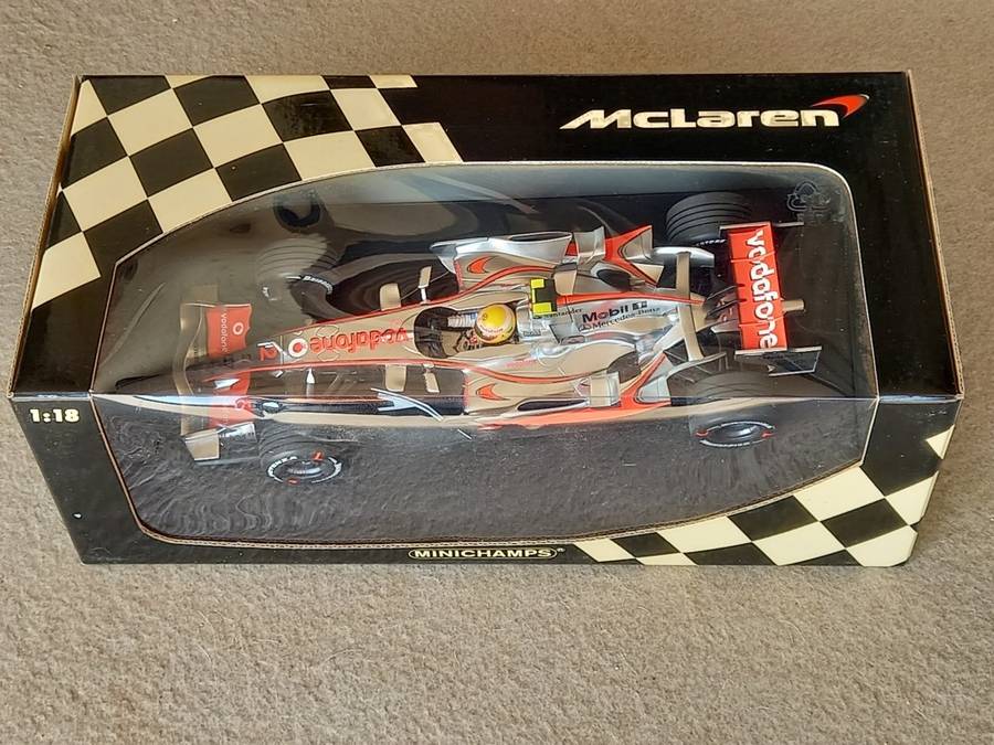 McLaren MP4-22 - 2007 - Hamilton First win Canada - Limited edition - Minichamps 1/18