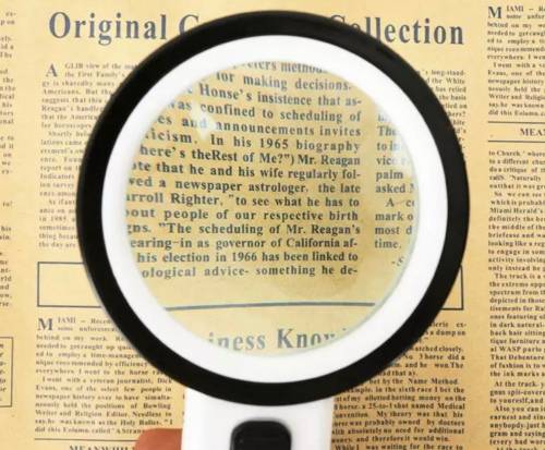 30 magnifying glass, LED Light. Effective diameter:80mm