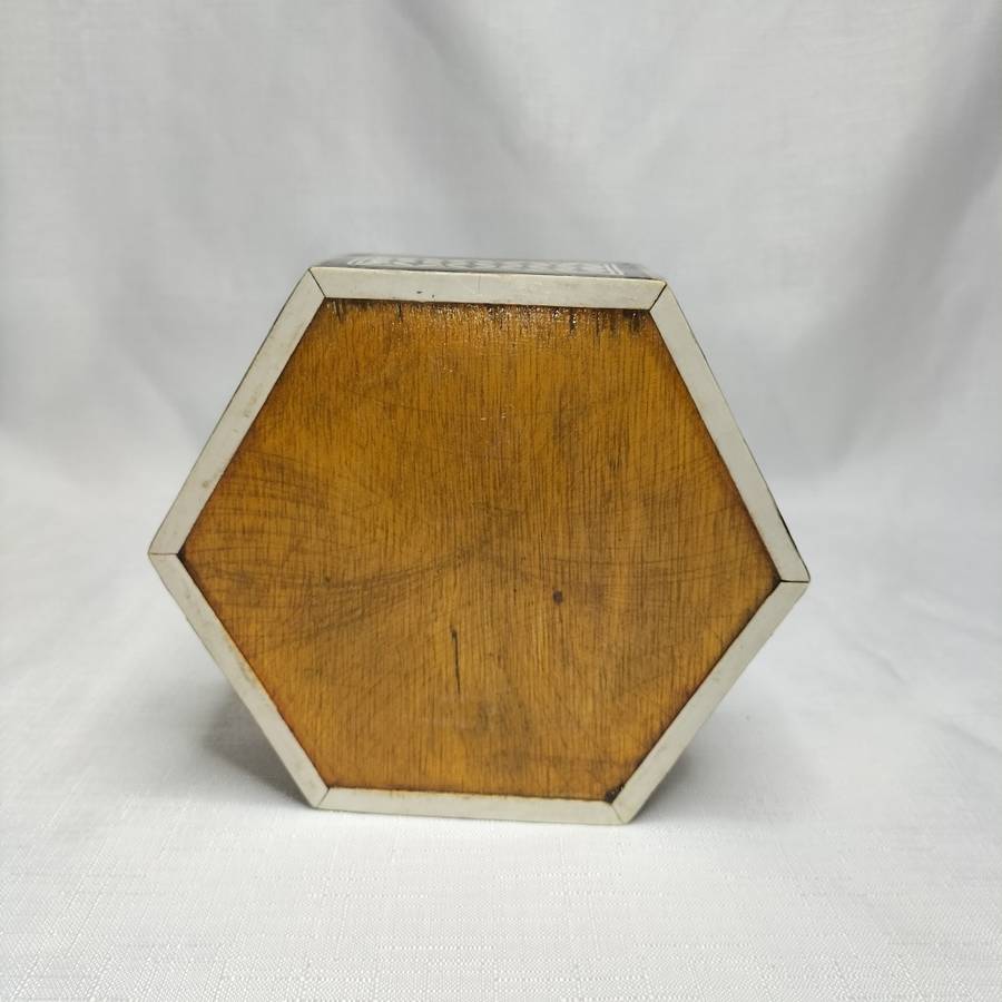 Mother of Pearl Inlay Wooden Jewelry box!!!