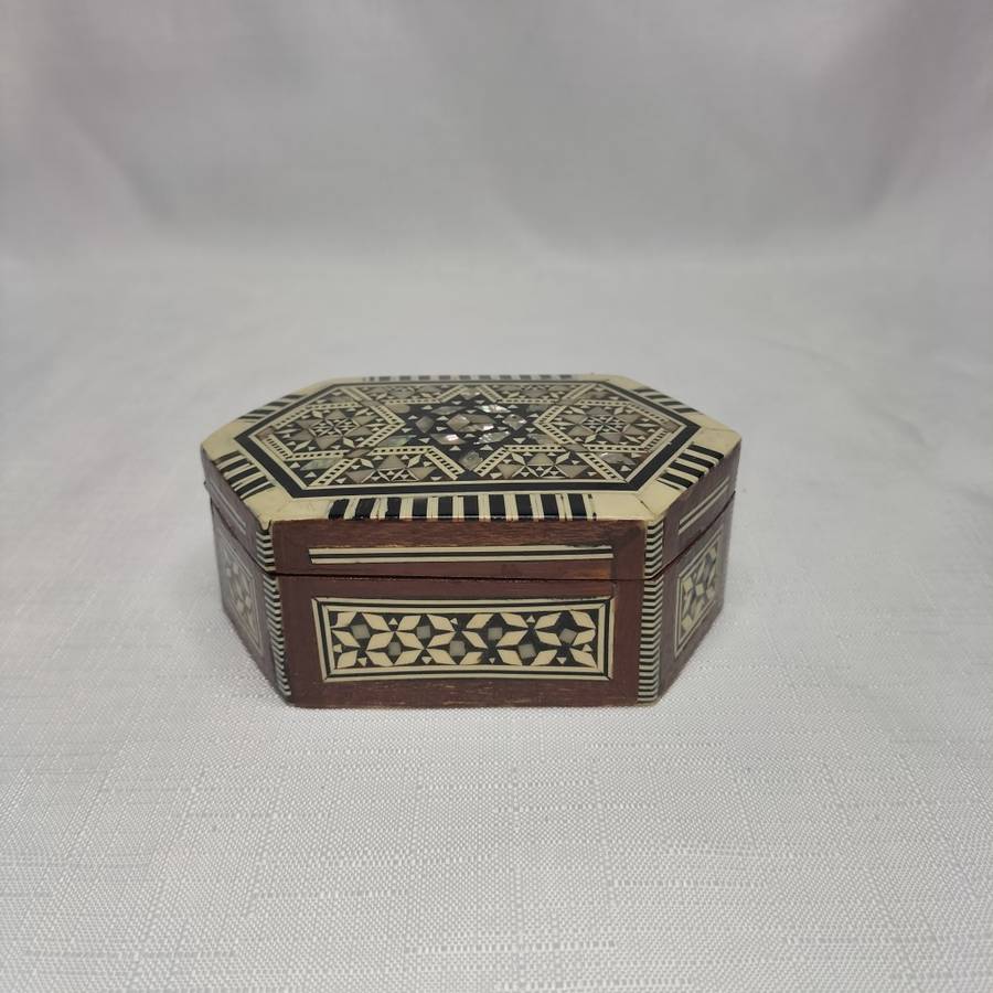 Mother of Pearl Inlay Wooden Jewelry box small!!!
