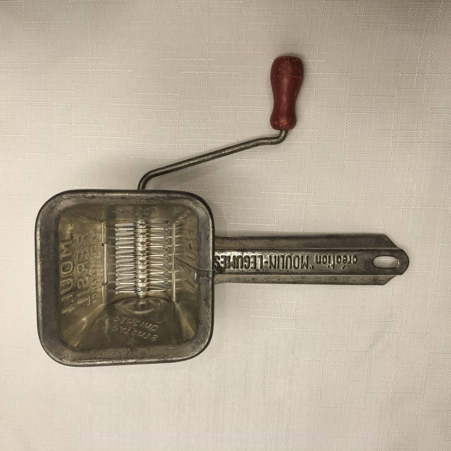 Vintage MOULI PERSIL Herb Grinder!!!