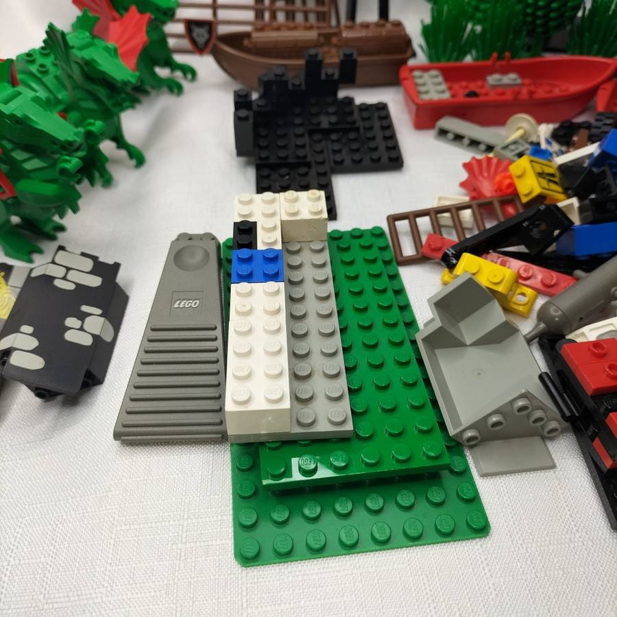 VINTAGE LEGO, Big Pile of Vintage Lego!!!