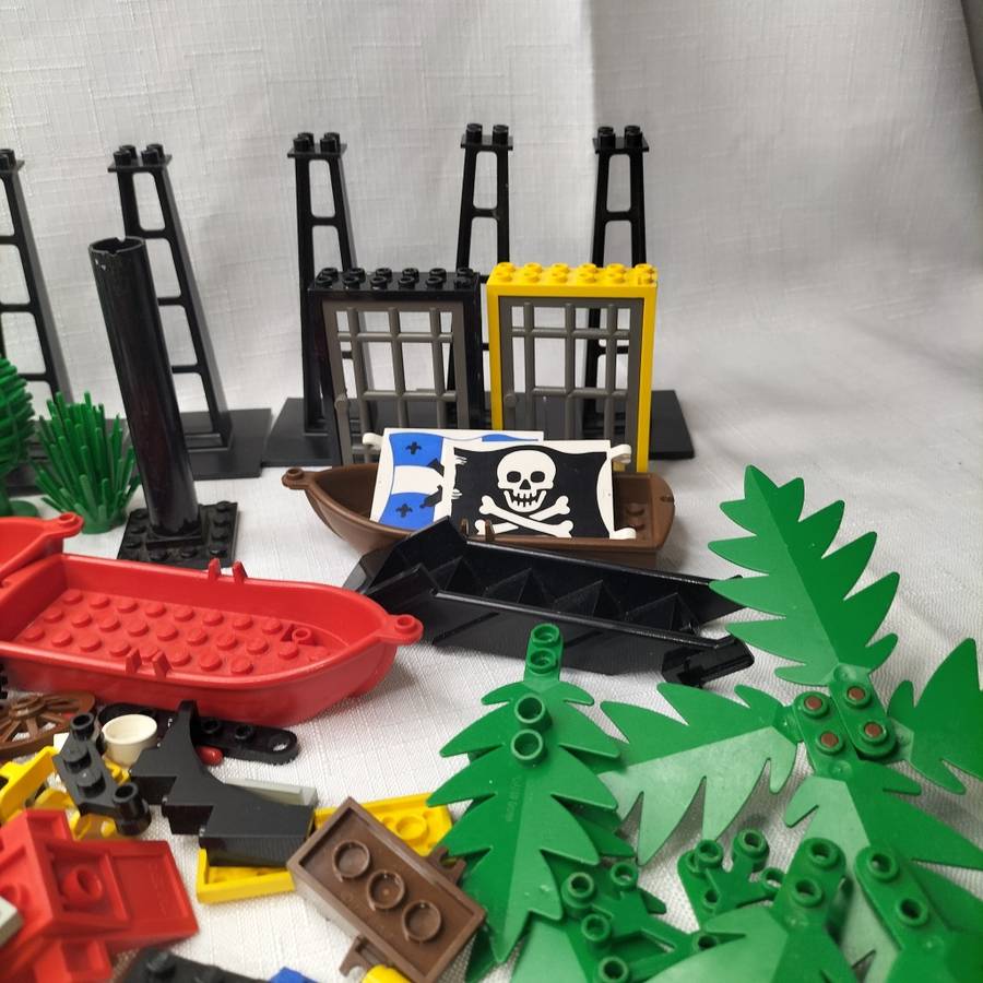 VINTAGE LEGO, Big Pile of Vintage Lego!!!