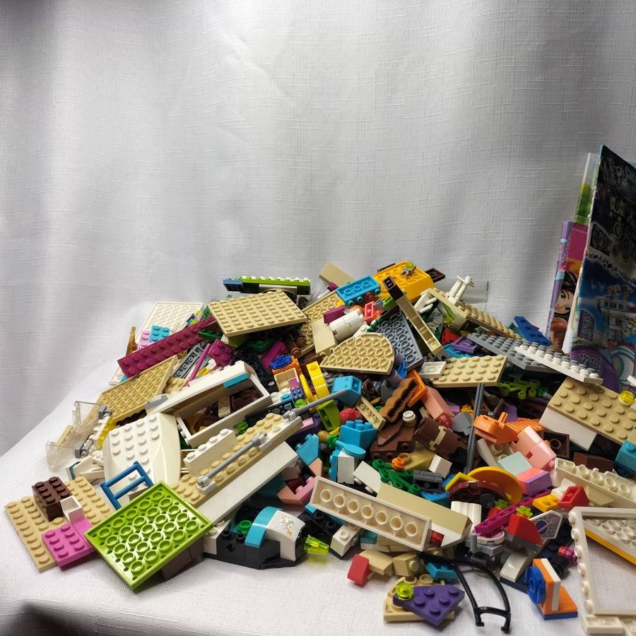 Lego and Friends, Big Pile of Lego and Friends Lego (See photos)!!!