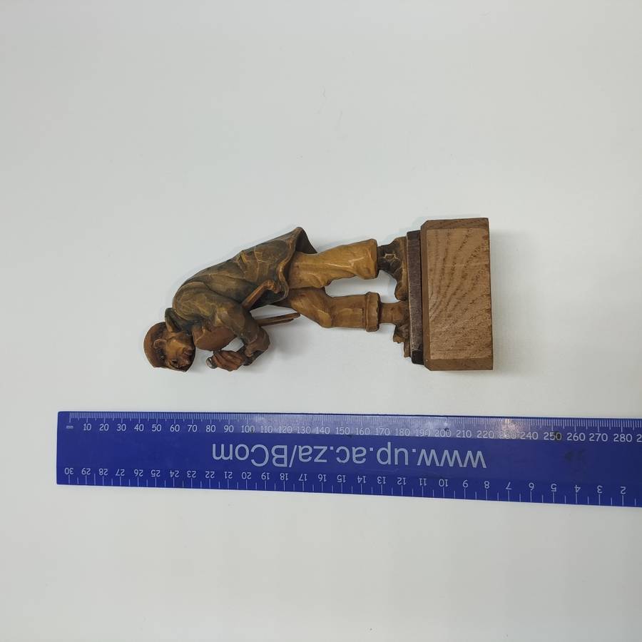 1950's Italian Anri Folk Art Violin Maker Wood Carving!!!