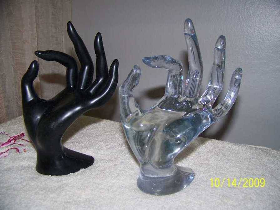 Hand ring displays.