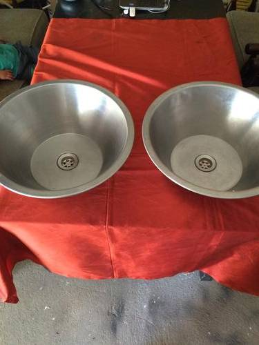 2 x Stainless steel Round Basins