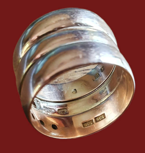 3 band 9ct Gold ring - 8.4g gold