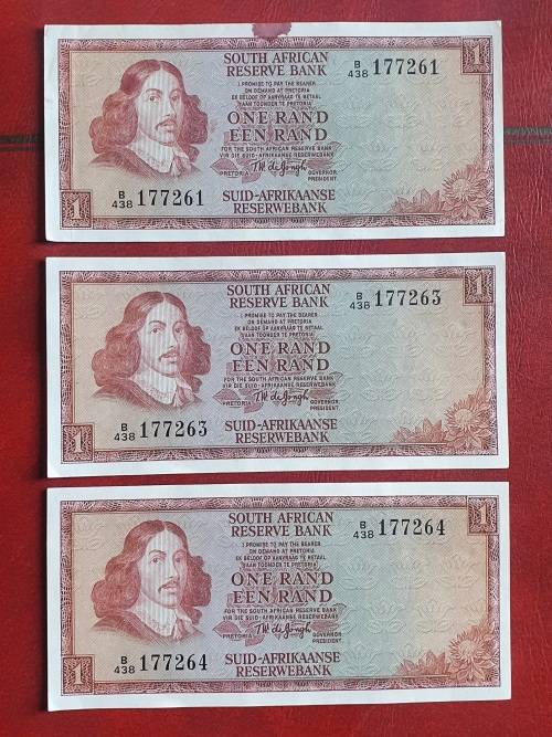 TW de Jongh UNC R1 notes in sequence 1 note having with print error
