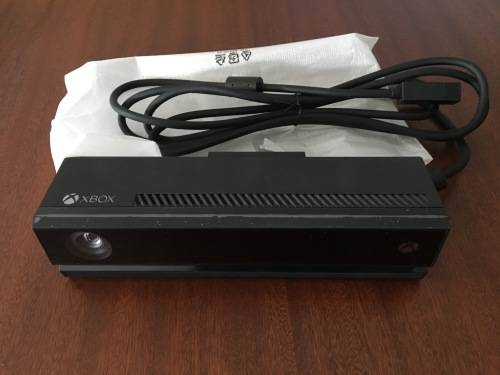 Xbox One Kinect + 8 Games BUNDLE