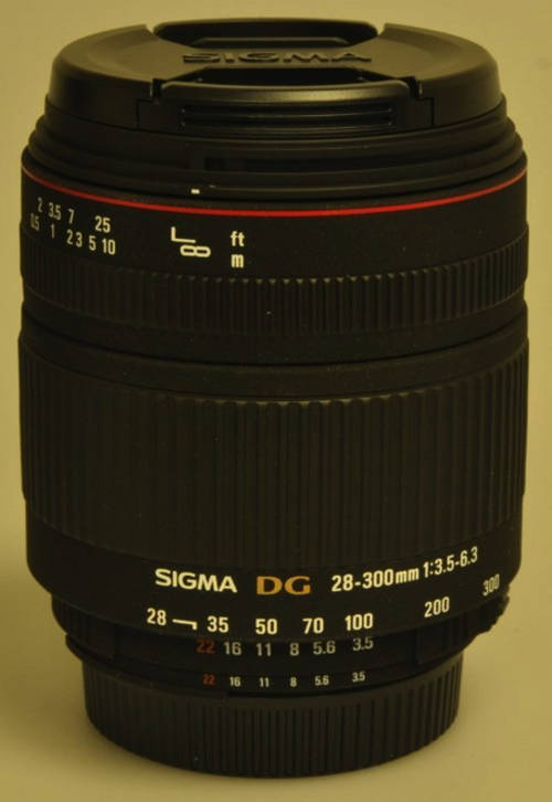 Sigma 28-300mm f/3.5-6.3 DG Macro Aspherical Lens for Nikon AFD Cameras