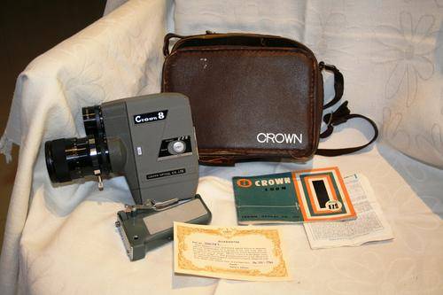 1960 Crown 8 EZS Zoom Reflex Cammera. Working.