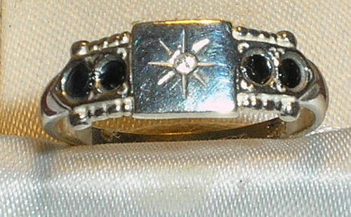 ***R850***SOLID SILVER VINTAGE SAPPHIRE ETERNITY RING - N -LOVELY