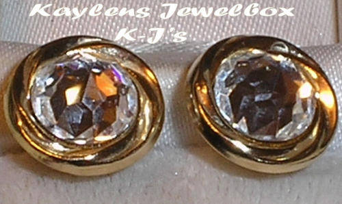 R2980!!! BEAUTIFUL 9CT GOLD CRYSTAL STUD EARRINGS