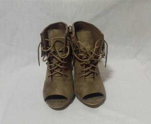 LADIES HIGH HEEL SHOES SIZE 5