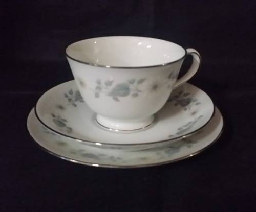 NORITAKE WELLESLEY TRIO 6214