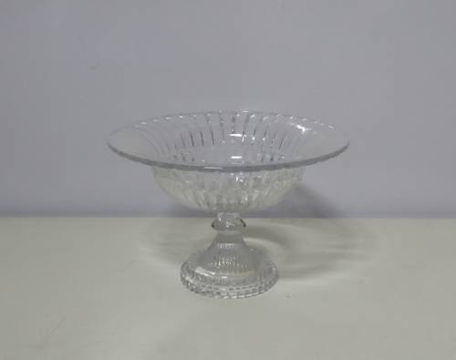 A  FANTASTIC CRYSTAL GLASS  PEDESTAL  BOWL