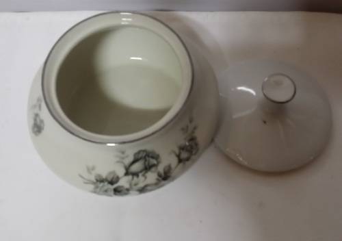 HUGUENOT FINE CHINA SUGAR POT