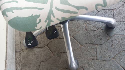 TYPIST CHAIR ON CASTERS  /  BUYER MUST COLLECT EDENVALE JHB