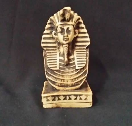 EGYPTIAN PHAROAH  TUTANKHAMEN