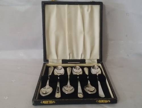 VINTAGE ANTIQUE SHEFFIELD ENGLAND  EPNS TEASPOON SET OF 6 IN BOX