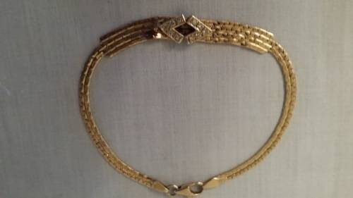 14ct  GOLD AND 10 SMALL  DIAMONDS BRACELET