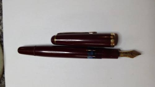 Montblanc 14ct  585  Gold Nip Fountain Pen  344
