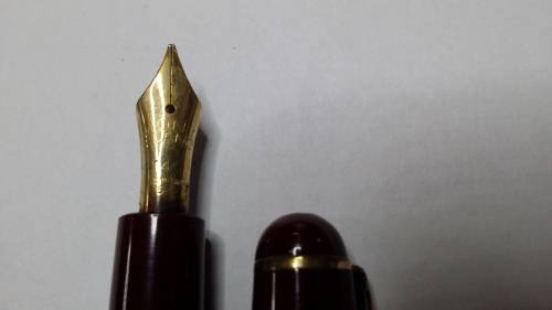 Montblanc 14ct  585  Gold Nip Fountain Pen  344