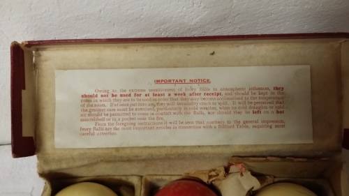 ANTIQUE IVORY  BALLS