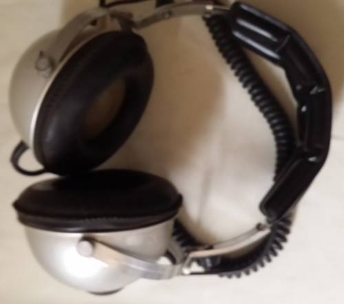 VINTAGE HEADPHONE