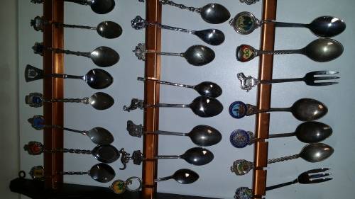 Teaspoon Display rack with teaspoons