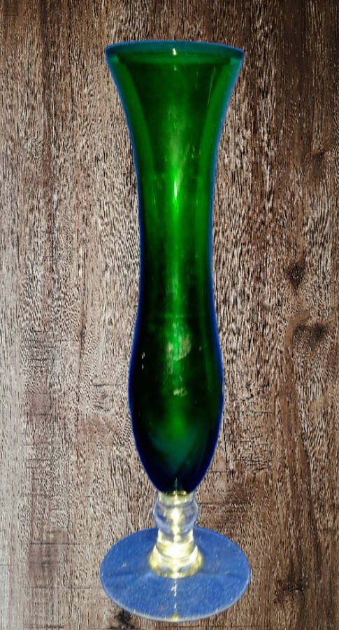 GREEN FLUTE VASE