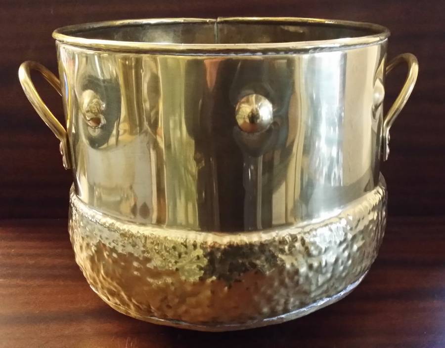 Large 22 cm x 26 cm Brass Planter / decor
